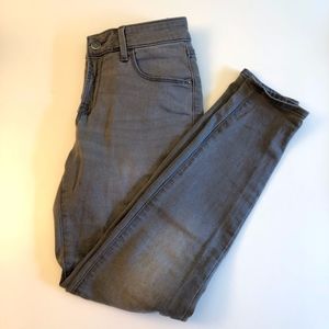 NWOT Old Navy Grey Super Skinny Rockstar Jeans
